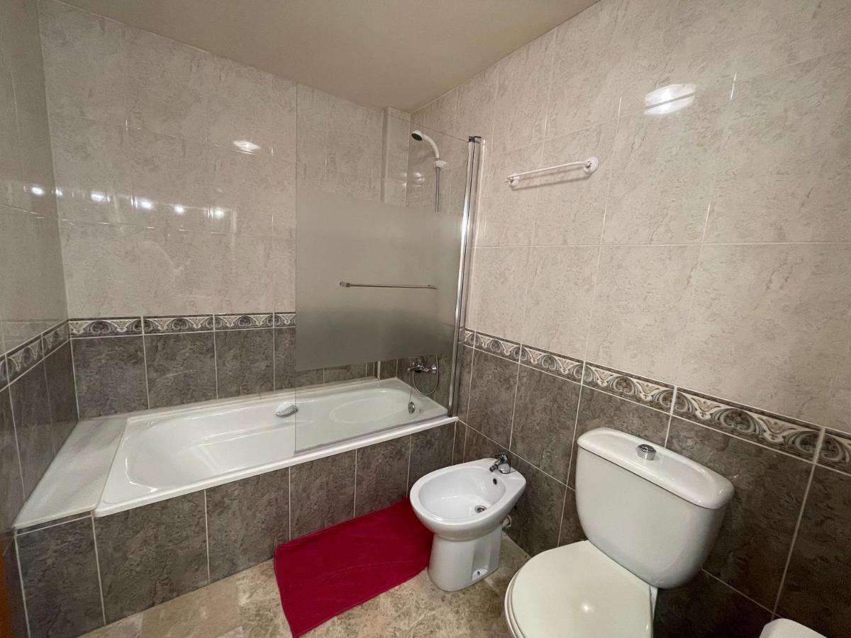 Appart Standing 2 Chambres 2Sdb Clim Piscine Parking Wifi Terrasse 21M2 Local Velo Port-Aventura, Plage, Centre Salou Bagian luar foto